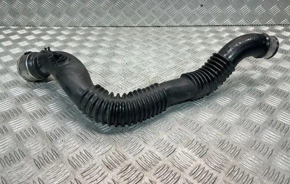 BMW 1 E81 E87 Intercooler hose/pipe 7797481