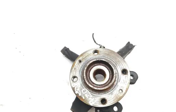 Peugeot 208 Front wheel hub