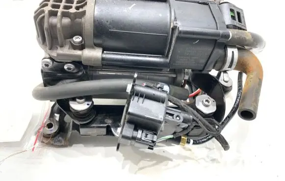 BMW 5 G30 G31 G38 Other under body part 6886721