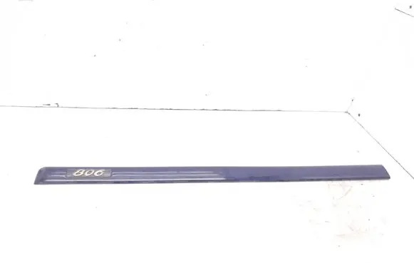 Peugeot 806 Front door trim (molding) 1482662077 KNPB