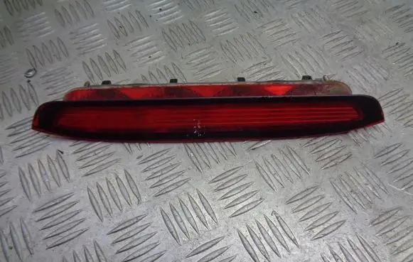 Toyota Corolla Verso E121 Third/center stoplight
