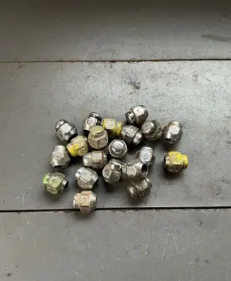 Mazda 3 I Nuts/bolts 