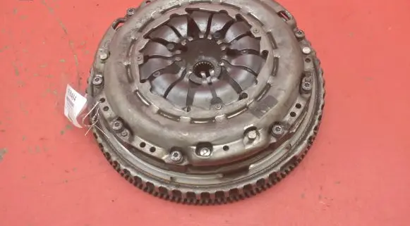 Nissan Qashqai Clutch set kit 302103464R