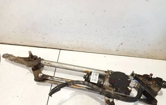 Subaru Outback Front wiper linkage and motor