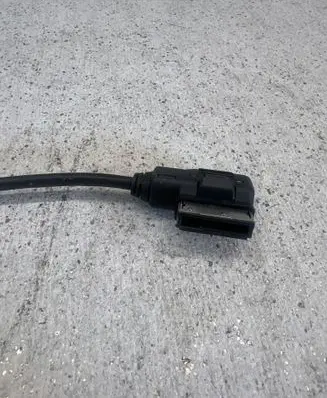Audi A7 S7 4G USB socket connector 4F0051510Q 080708 IC40229