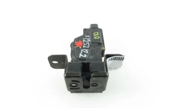 KIA Sorento Tailgate window lock/catch/latch 871303E000