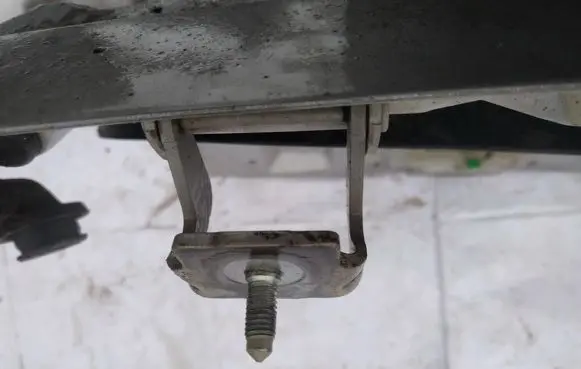 Citroen C4 I Tailgate/trunk/boot hinge