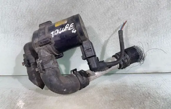 Volkswagen Touareg I Electric auxiliary coolant/water pump 7l0965561j