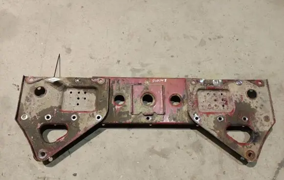 Iveco Daily 30.8 - 9 Radiator mount bracket 
