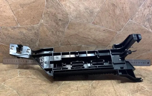 Mercedes-Benz ML W166 Fuse module A1665402350