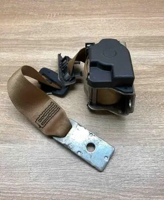 BMW 7 E65 E66 Middle seatbelt (rear) 7037831 716398D REARMIDLE