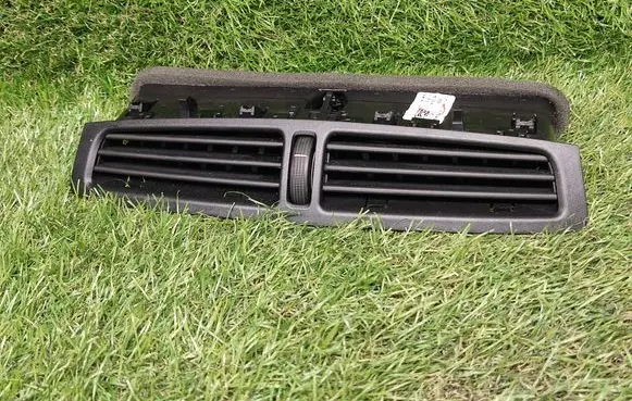 Ford Grand C-MAX Dash center air vent grill AM51R01815ACW