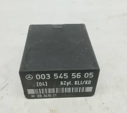 Mercedes-Benz E W124 Other relay 0035455605 A0035455605
