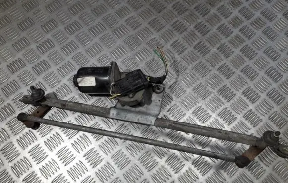 Opel Vectra B Front wiper linkage and motor