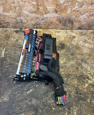 BMW X3 E83 Fuse box set 8364542