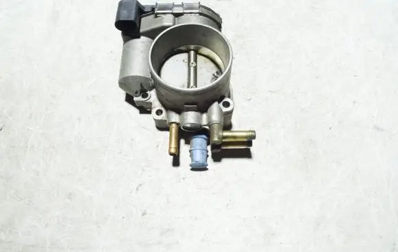 Audi A4 S4 B6 8E 8H Throttle valve 078133062B