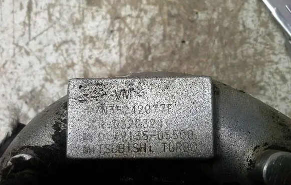 Jeep Cherokee Turbo 4913505500