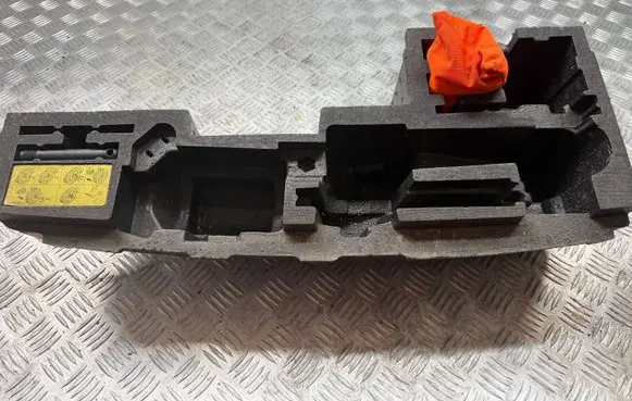 Audi A2 Spare wheel section trim 8Z0012109R