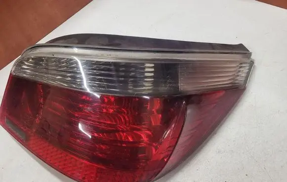 BMW 5 E60 E61 Rear/tail lights 6910768