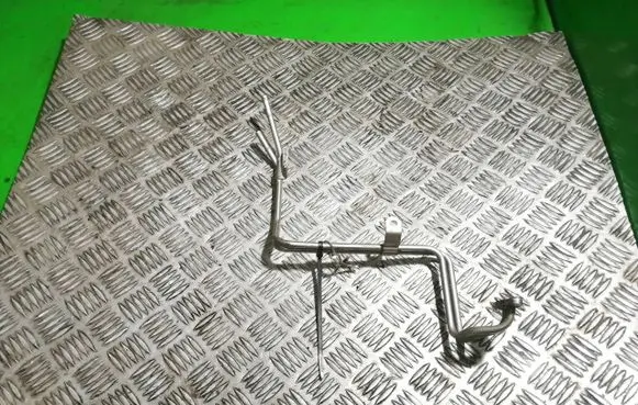 Volkswagen Golf VII Engine coolant pipe/hose 04E122157CA