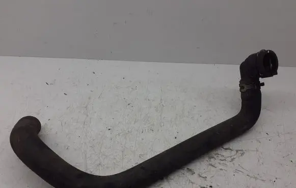 Volkswagen Touran II Engine coolant pipe/hose