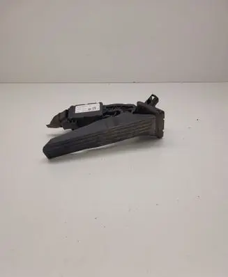 Volkswagen Touran I Accelerator throttle pedal 1T1721503H 6PV00868900