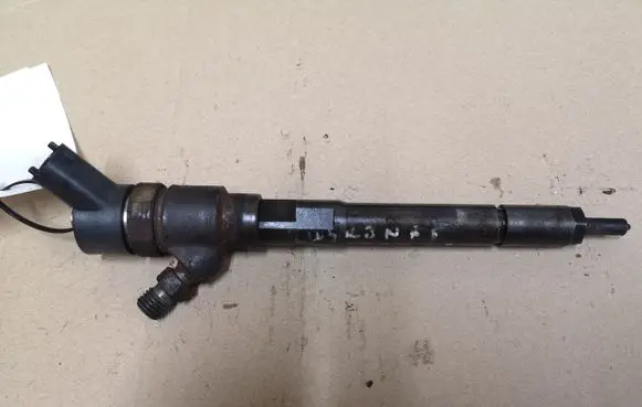 KIA Sportage Fuel injector 0445110258