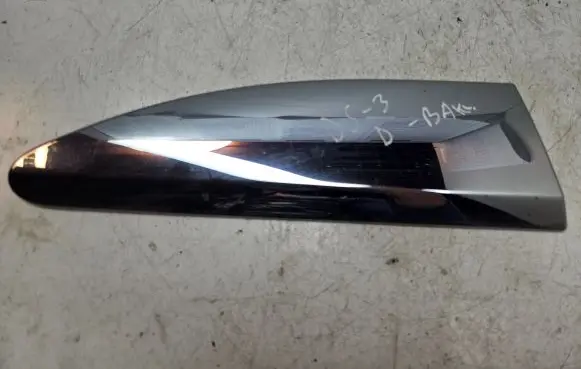 Citroen DS3 Rear fender molding trim 9800069377