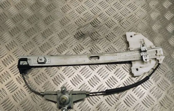 Rear door manual window regulator