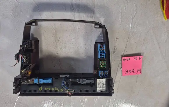 Opel Omega B1 Climate control unit 69382201 24449677