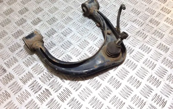 Toyota Hilux (AN10, AN20, AN30) Front lower control arm/wishbone