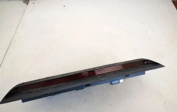 Volkswagen PASSAT B5 Third/center stoplight 3b5945121