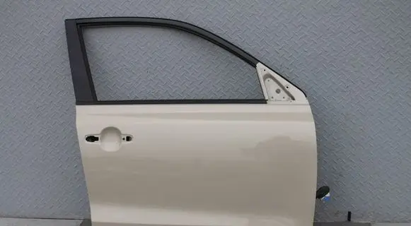 Suzuki Vitara (LY) Front door 6800154P01ZQQPRAWE 6800154P01