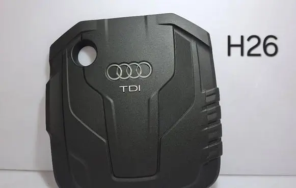 Audi A5 Sportback 8TA Engine cover (trim) 04L103925D 04L103925