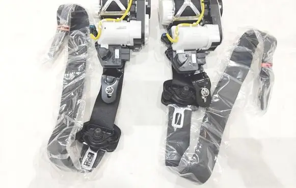 Mercedes-Benz E W213 Set of seat belts A2138601101 A2138601201 65838