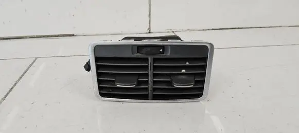 Audi A6 S6 C6 4F Rear air vent grill 4F0819203B