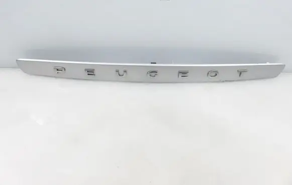 Peugeot 308 Trunk door license plate light bar 96806028
