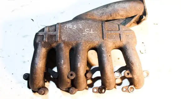 Volkswagen Transporter - Caravelle T5 Intake manifold 070129713F