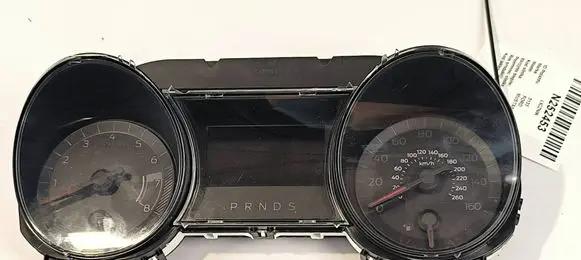 Ford Mustang VI Speedometer (instrument cluster) G8VTA80673389