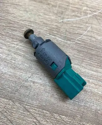 Renault Megane III Brake pedal sensor switch 8200168240B