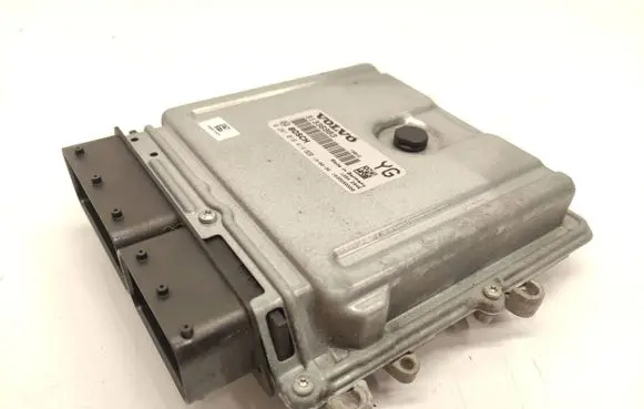 Volvo V70 Engine control unit/module 31336983 1039S50500 0281018414