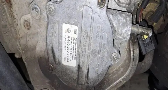 Mercedes-Benz A W169 Vacuum pump A6402300265