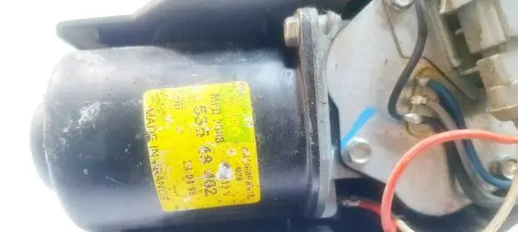 Renault Megane I Wiper motor 53548402