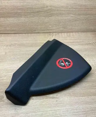Mercedes-Benz C W204 Dashboard side end trim A2046800378