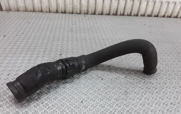 Mercedes-Benz Vito Viano W639 Engine coolant pipe/hose