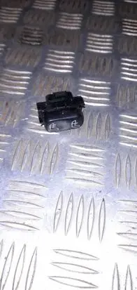 Mercedes-Benz ML W163 Seat heating switch 1638200210