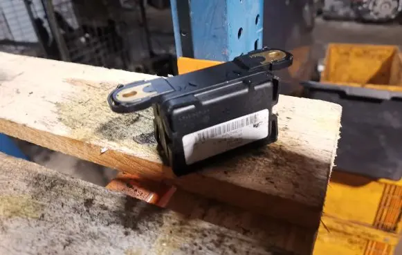 Chevrolet Captiva ESP acceleration yaw rate sensor 96625913