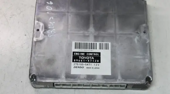 Toyota Prius (XW20) Engine control unit/module 8966147120 2751005471