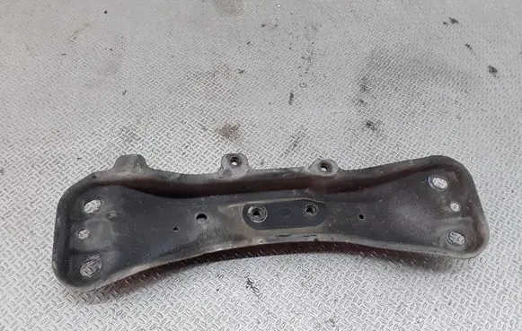 Subaru Forester SH Rear differential/diff mount bracket 