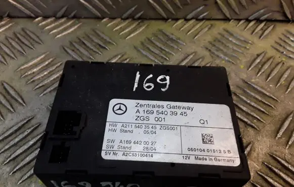 Mercedes-Benz A W169 Gateway control module 1695403945 A1695403945